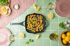 GRILL FERRO FUNDIDO 26X24CM  1L CINZA SAUTÉ   