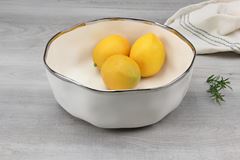 BOWL PORCELANA BORDA TITÂNIO PRATA 30,5CM BIANCA    